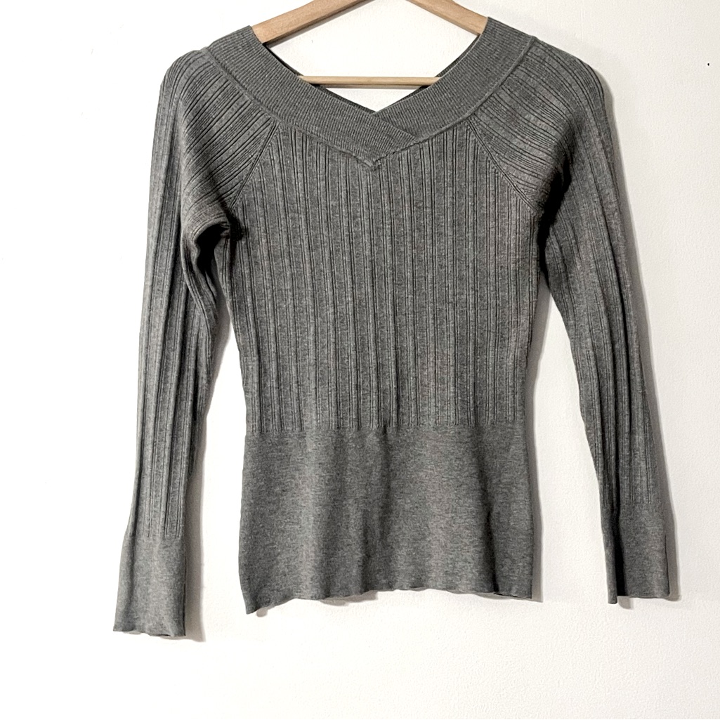 Whbm Gray V-Neck Wool Blend Sweater Women’s Size Small